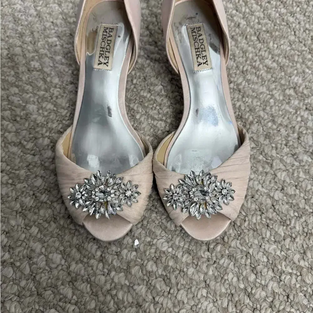 Badgley Mischka shoes Peep toe pink size 6